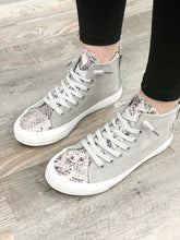 Load image into Gallery viewer, {Lou} High Top Zippered Shoe
